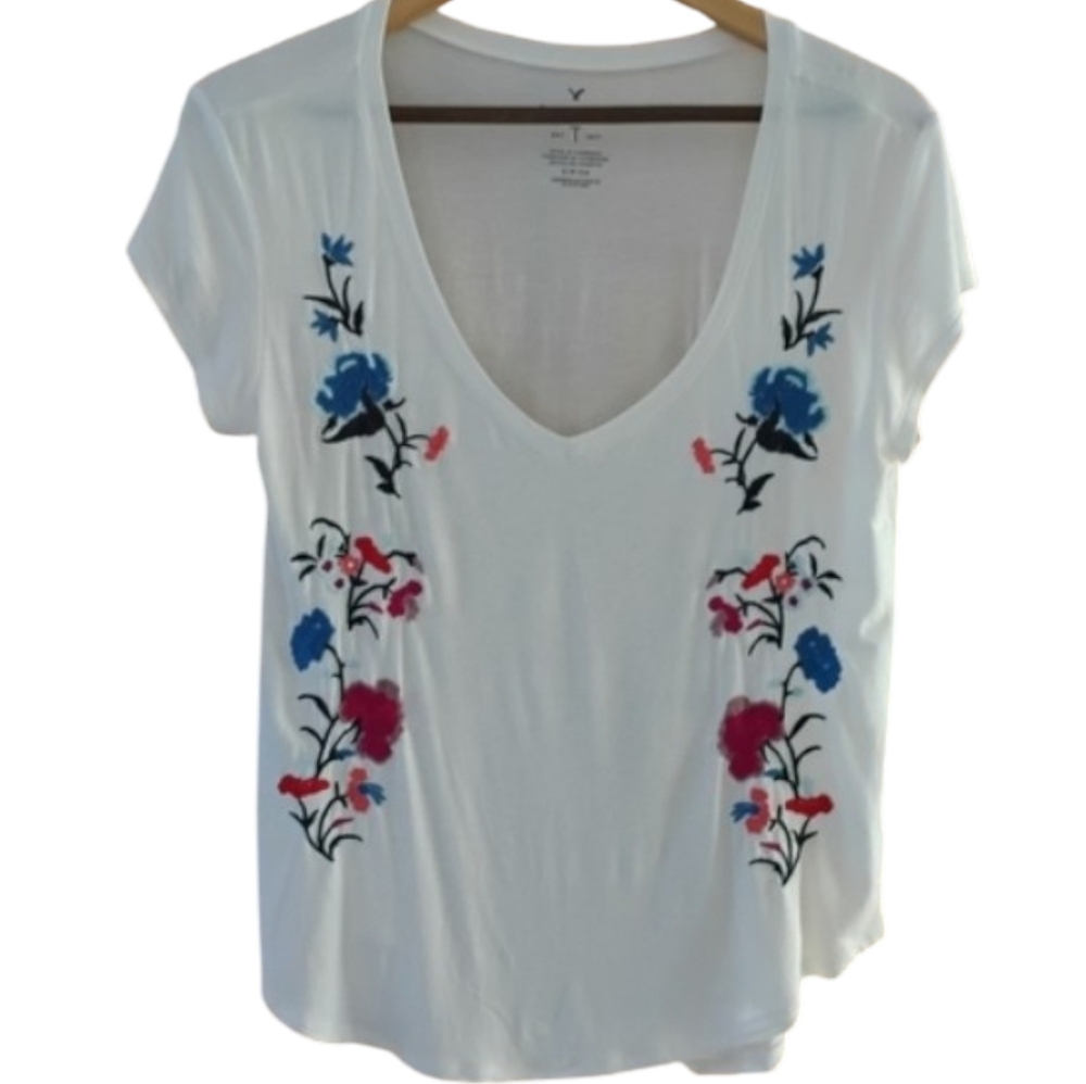 American Eagle Outfitters White Tee with Blue and Pink Embroidered Floral Design